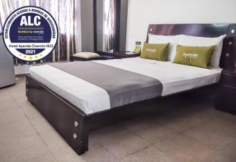 Ayenda 1622 Charmin allows 18 year olds to book a room