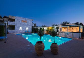 Studios Suzanna has Balcony rooms