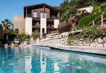 Weingut & Genusshotel Spitalerhof Superior has Balcony rooms