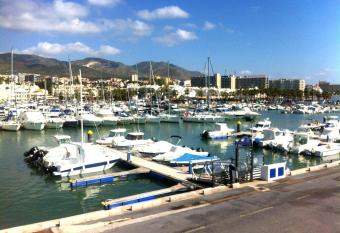 VIVE BENALM  DENA Apartamento LUXE PUERTO MARINA, Primera L  nea de Playa has Balcony rooms