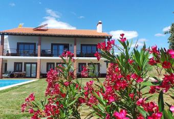 Monte das Matas has Balcony rooms