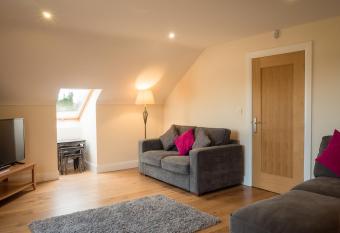 The Apartment at Mullans Bay has Balcony rooms