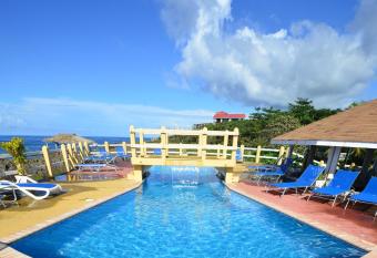 Seagrape Plantation Resort & Dive Center allows 18 year olds to book a room