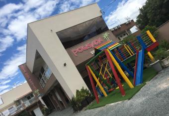 Pousada Rota das Praias allows 18 year olds to book a room