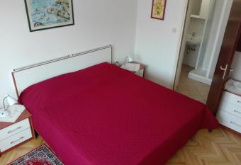 App Stefanija allows 18 year olds to book a room