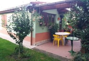 Maison de village has Balcony rooms