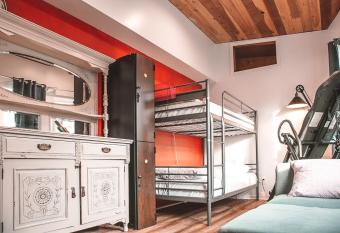 The Rumi has Balcony rooms