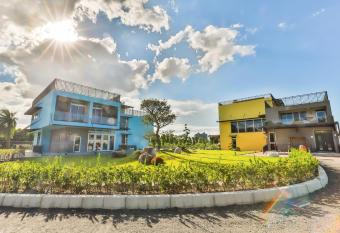 89 Happy B&B allows 18 year olds to book a room