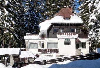 Vila Filip has Balcony rooms