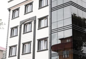 ALYA BOUTiQUE HOTEL allows 18 year olds to book a room