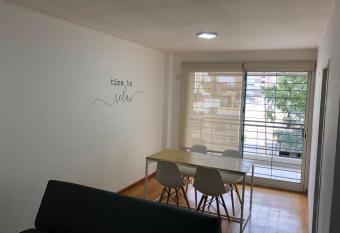 Hermoso Dpto. En la mejor zona, 4 pax allows 18 year olds to book a room