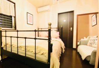 Mori de house in kobe 1 allows 18 year olds to book a room