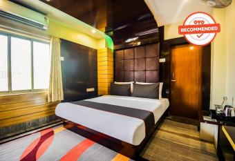Super OYO Collection O Meera International allows 18 year olds to book a room
