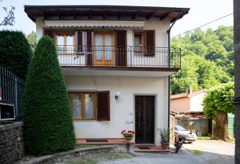 Il Rifugio has Balcony rooms