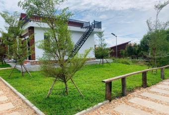 Prek Kdat Resort has Balcony rooms