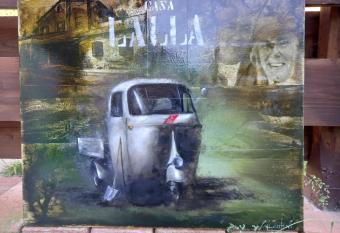 Casa Lalla has Balcony rooms