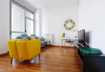 Condesa de Bureta allows 18 year olds to book a room