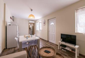 LovelyStay - Sweet Escape II - Backyard has rooms with a private hot tub