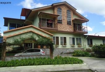 El Oasis Hotel y Restaurante has Balcony rooms