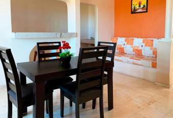 Hotel Puerto Seyba has rooms with a private hot tub