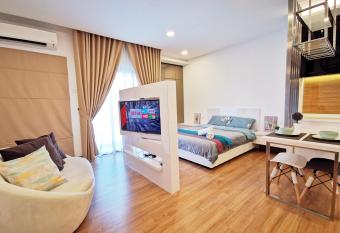 Simfoni Balakong Internet & Netflix Designer Studio allows 18 year olds to book a room