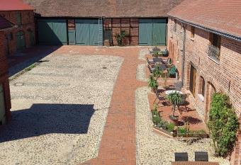 Pension G  ldenpfennig has Balcony rooms