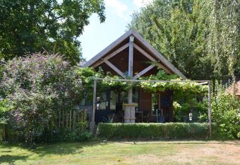 Tijdzat has Balcony rooms