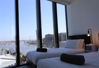 ReadySet Apartments at Stadium has Balcony rooms