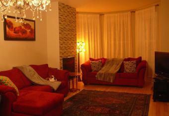 Nid de bonheur has Balcony rooms