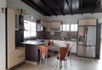 Casa Vacaciona7 Lomas de Guayamury has Balcony rooms