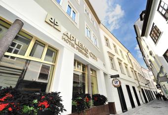 APLEND CITY Hotel Perugia has Balcony rooms