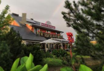 Motelis Smagratis Kretinga allows 18 year olds to book a room