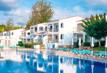 Seth Mestral & Llebeig has Balcony rooms