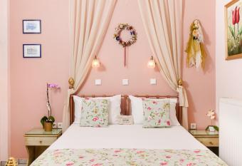 Edem has Balcony rooms