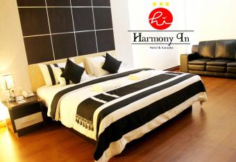 Hotel Harmony In & Karaoke allows 18 year olds to book a room