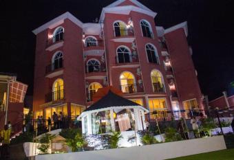 RIVER APPARTS allows 18 year olds to book a room