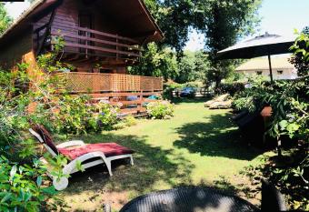 Chalet des Ours has Balcony rooms