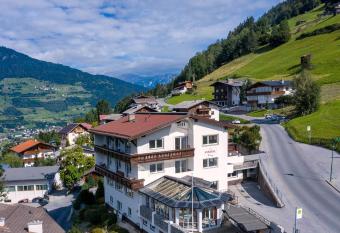 Pitztal Living allows 18 year olds to book a room