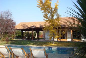 Santa Filomena de Cunaco allows 18 year olds to book a room