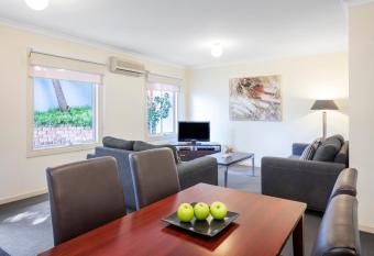 Hawthorn Gardens Serviced Apartments allows 18 year olds to book a room