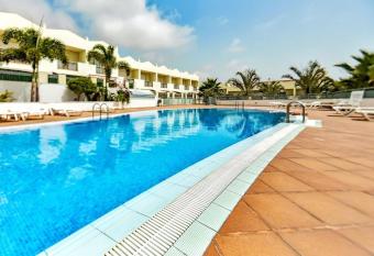 Oasis Fa  abe Townhouse has Balcony rooms