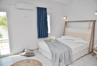 Blue Paradise Apartments allows 18 year olds to book a room