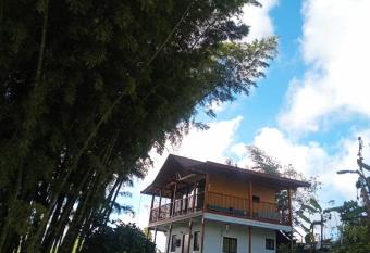 Cielito Lindo has Smoking rooms