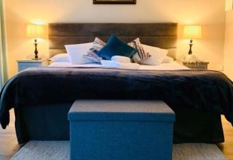 Strelitzias SelfCatering BandB Studio 2 allows 18 year olds to book a room