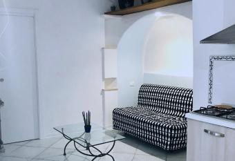 TAVERNETTA SUL PORTO allows 18 year olds to book a room