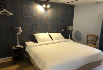 Cuerne bed&breakfast has Balcony rooms