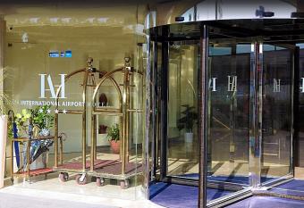 Catania International Airport Hotel has Balcony rooms