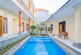 Double A Guesthouse by Bukit Vista has Balcony rooms