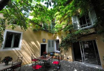 Chambres d H  tes Le Petit Siam : le calme en centre ville has Balcony rooms