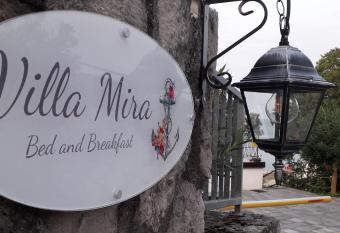 Villa Mira Bed and Breakfast allows 18 year olds to book a room